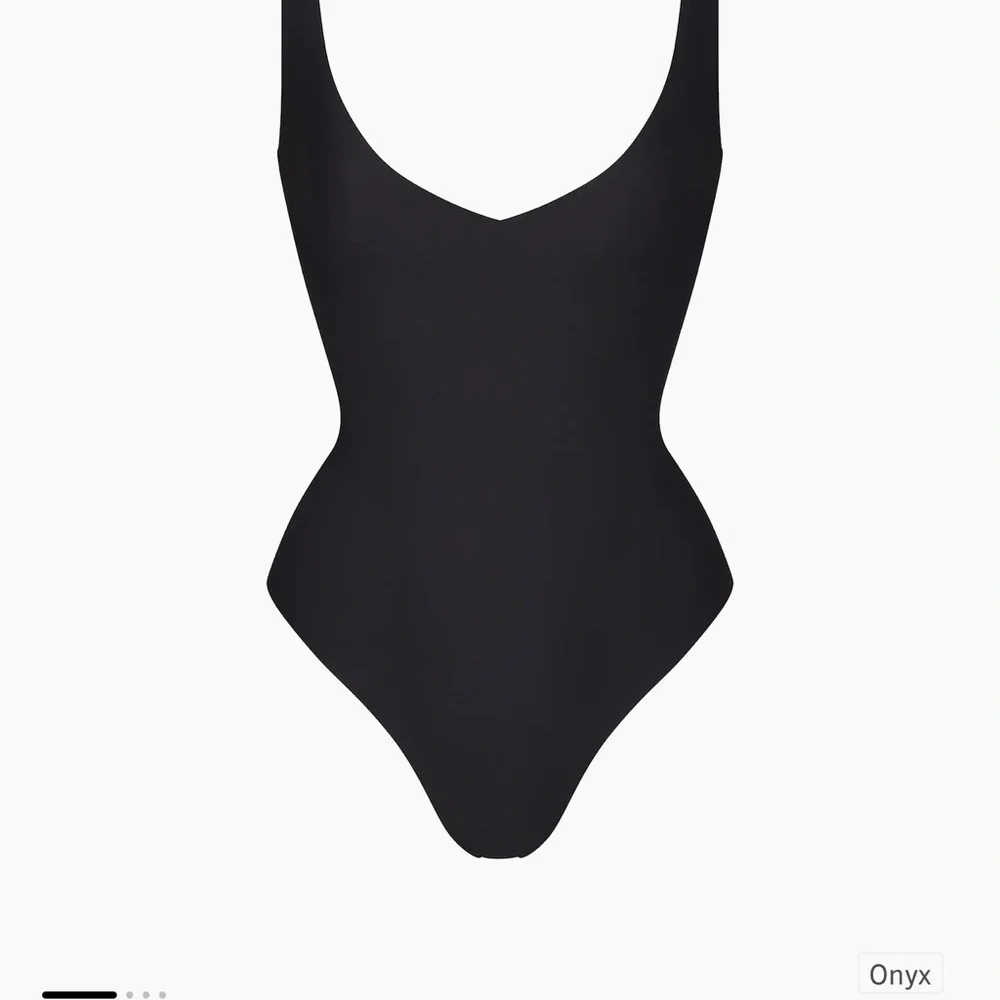 SKIMS plunge V-neck thong bodysuit in Onyx Sz L